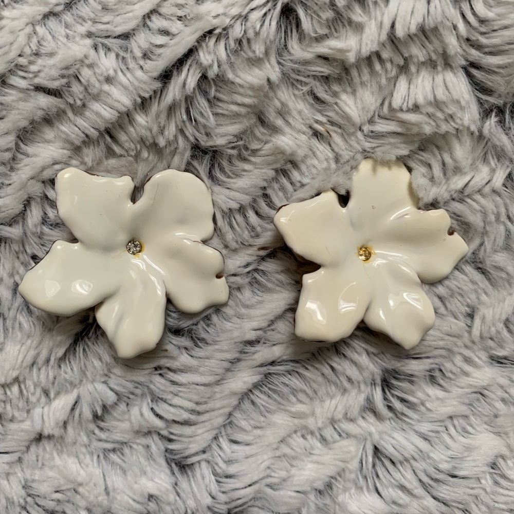 Floral earrings 😍🔥